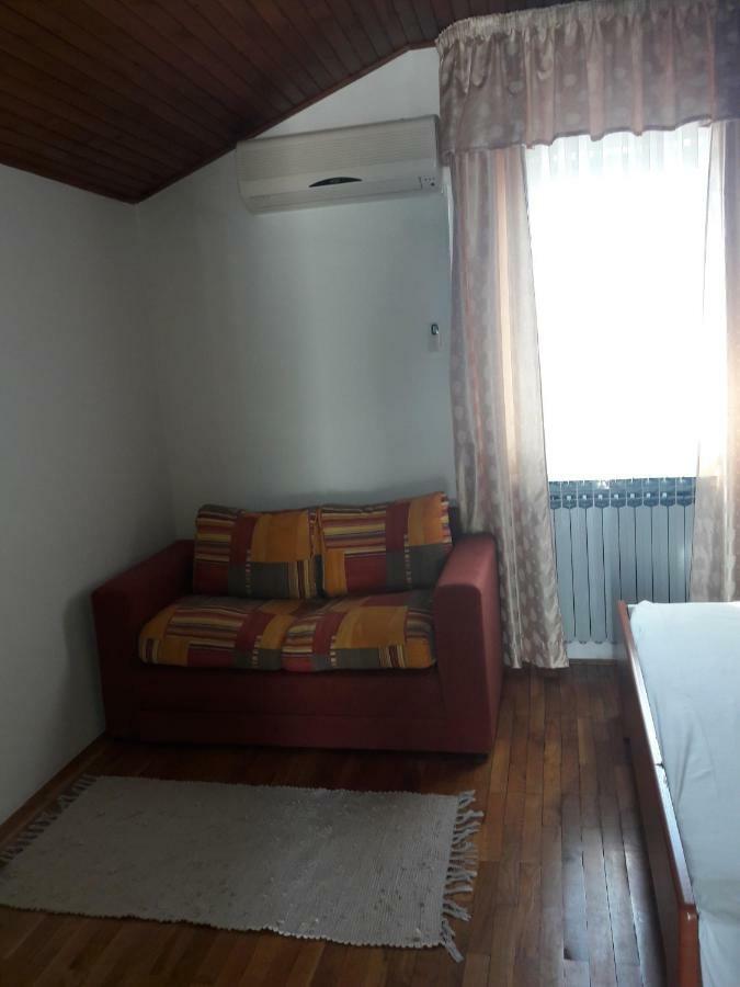 Small Apartment Merica ノヴァリャ エクステリア 写真